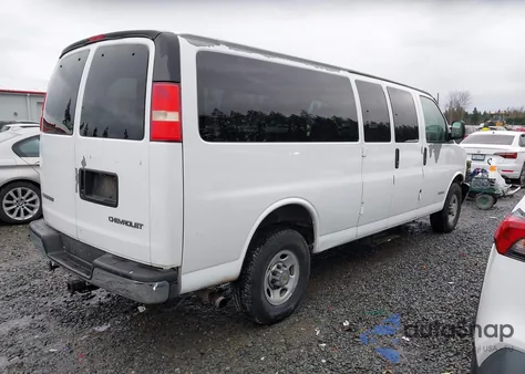 2003 Chevrolet Express from USA, damaged, VIN 1GAHG39U031188807